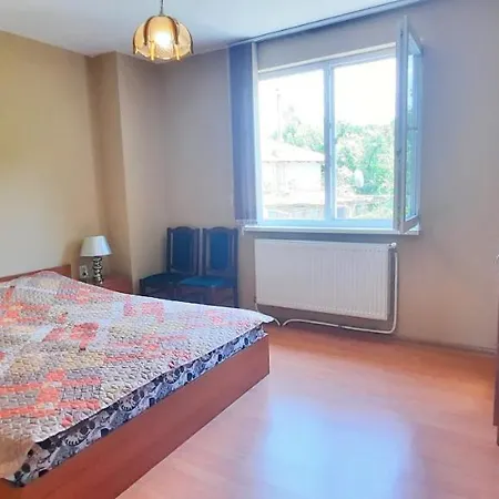 Holiday home бялата къща калугерица Kaspichan