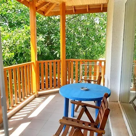 бялата къща калугерица Holiday home